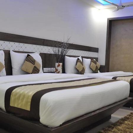 Hotel Stay Well Dx New Delhi Exterior photo