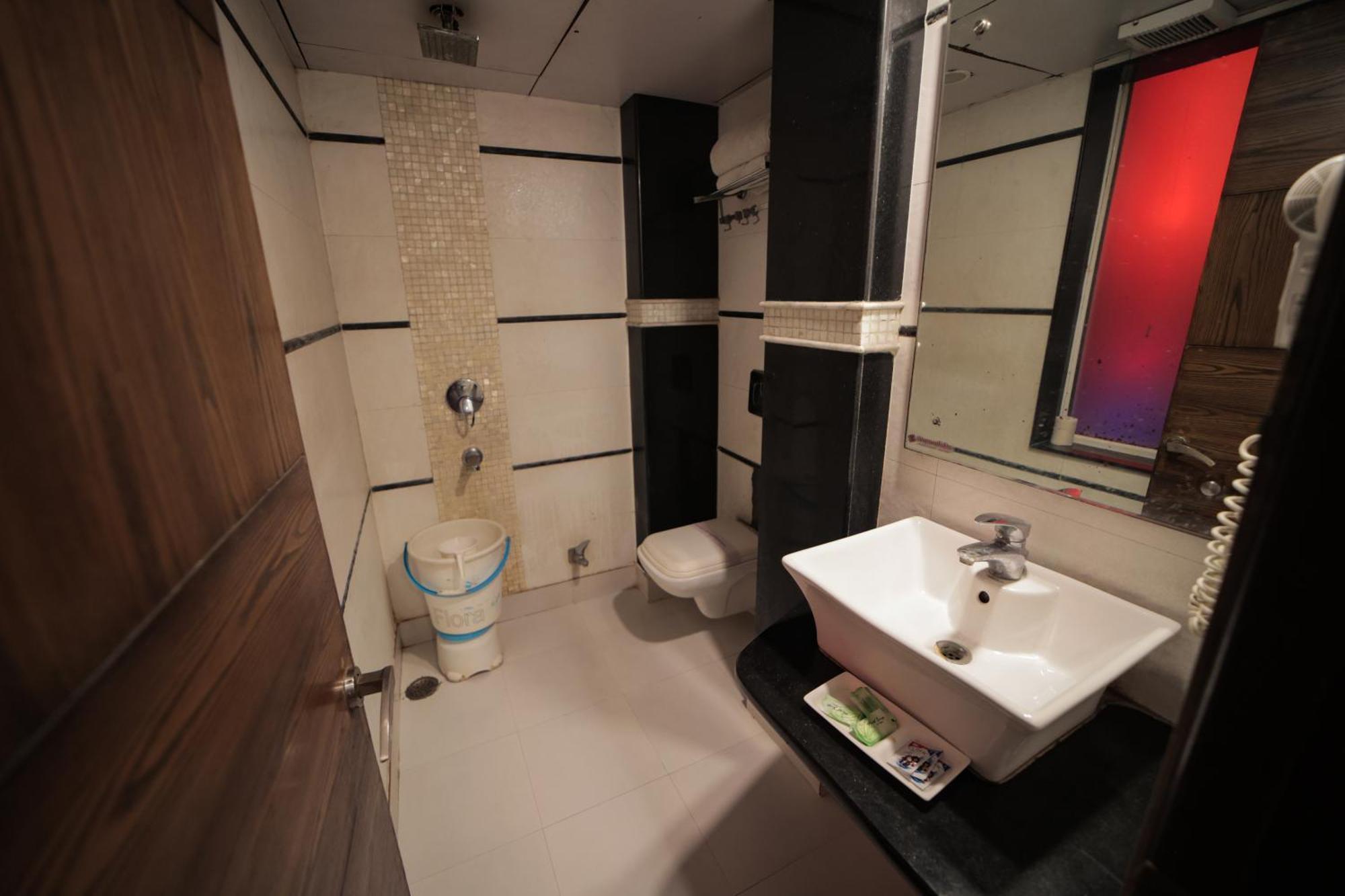 Hotel Stay Well Dx New Delhi Exterior photo