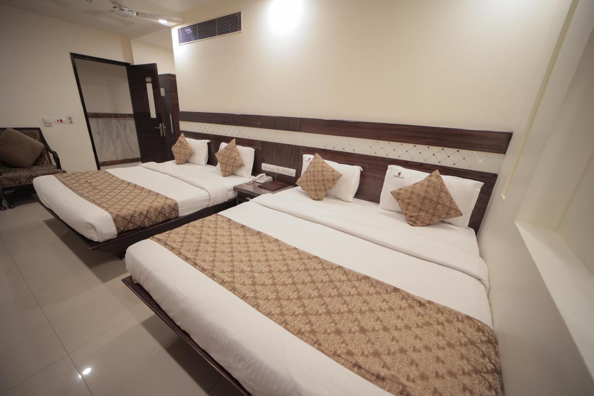 Hotel Stay Well Dx New Delhi Exterior photo