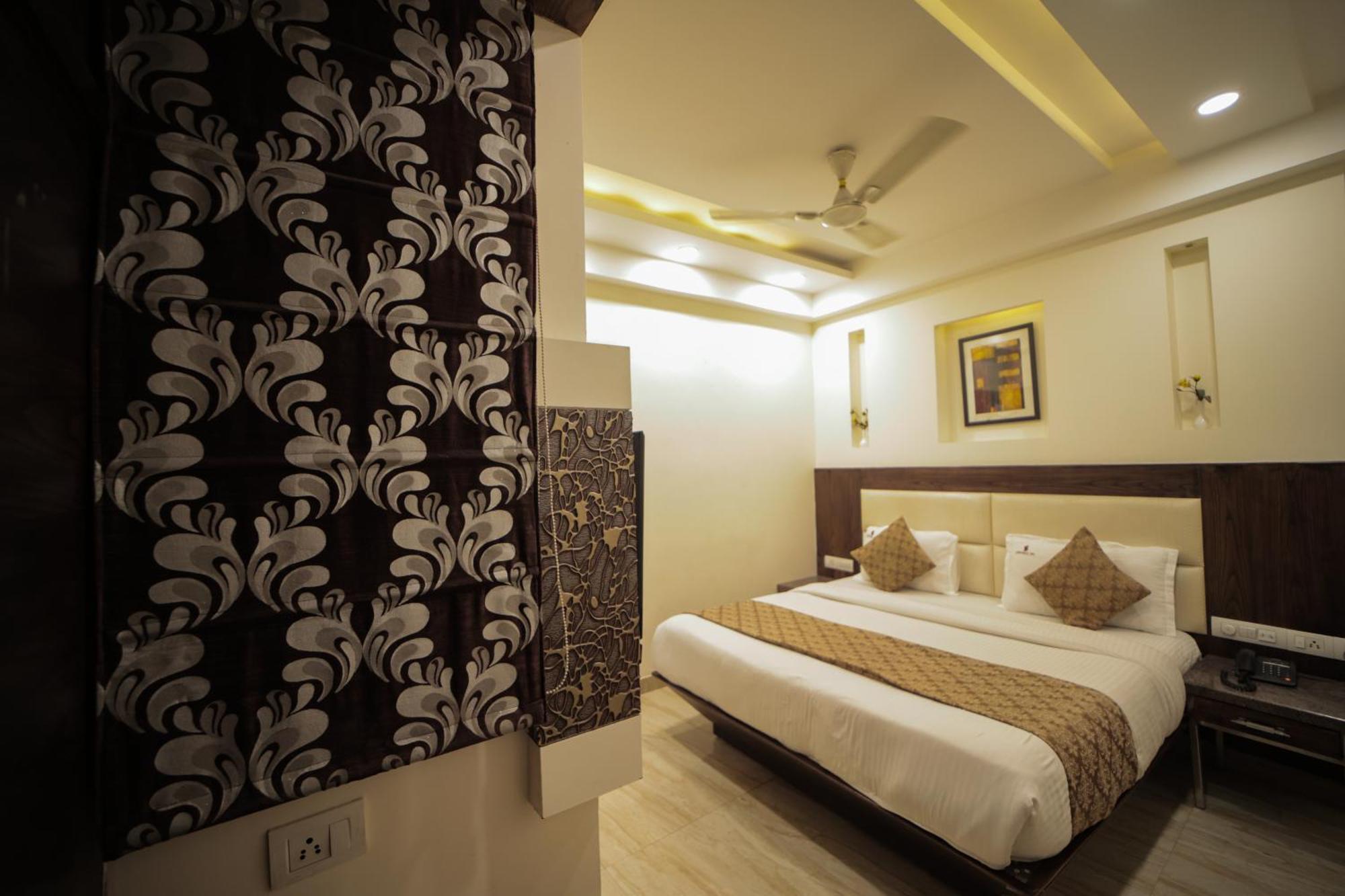 Hotel Stay Well Dx New Delhi Exterior photo