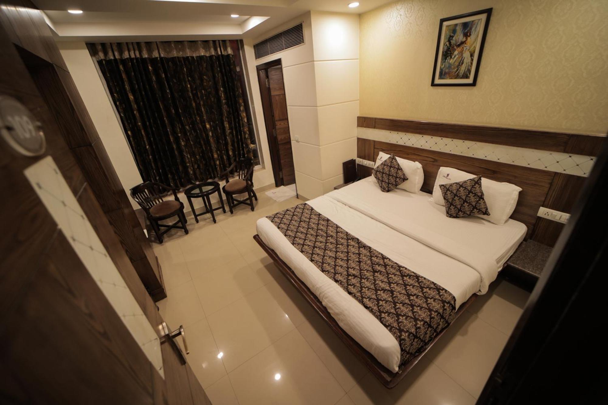 Hotel Stay Well Dx New Delhi Exterior photo