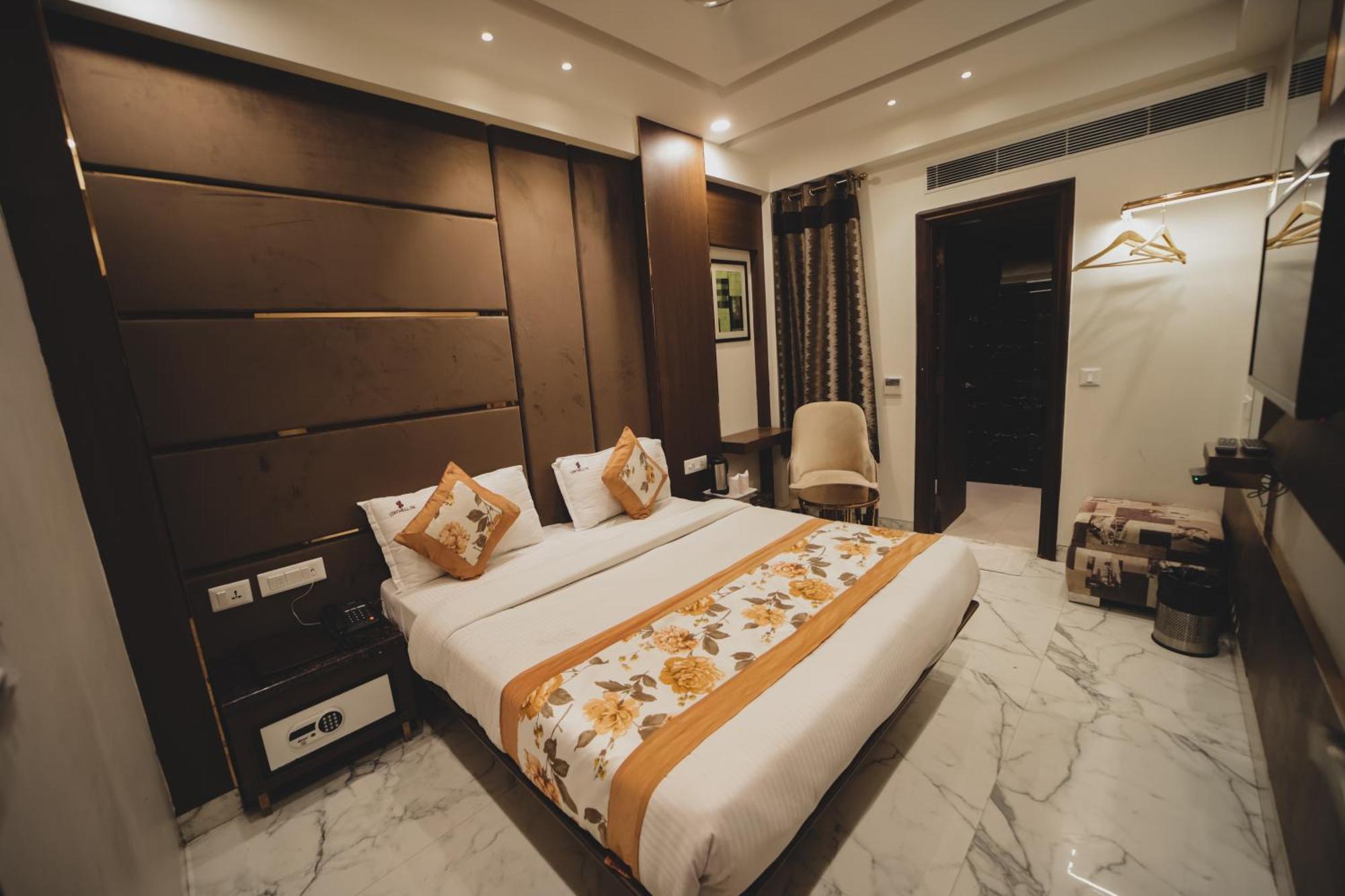 Hotel Stay Well Dx New Delhi Exterior photo